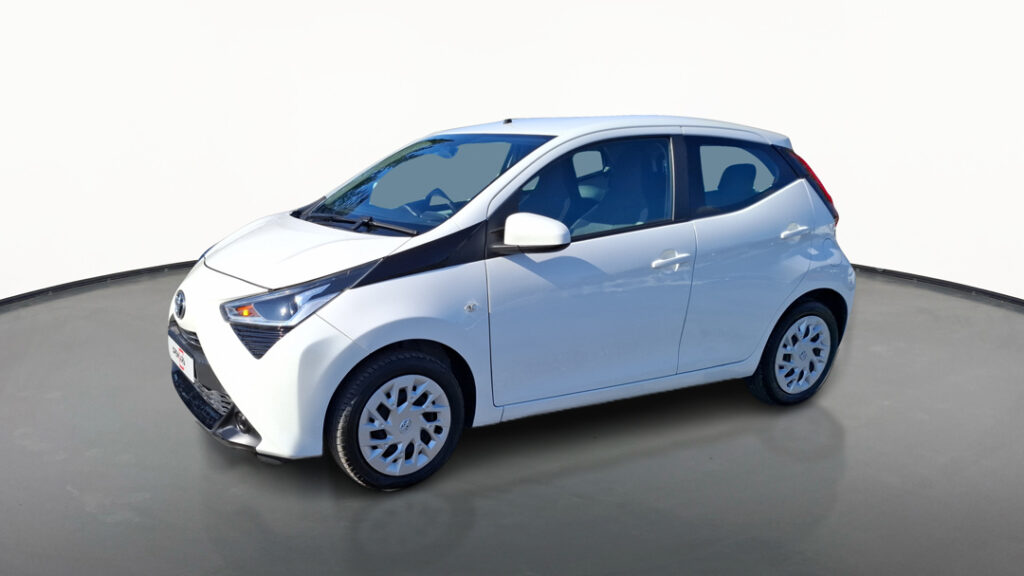 Toyota Aygo x-Play | 1.0l 72hp | 2021