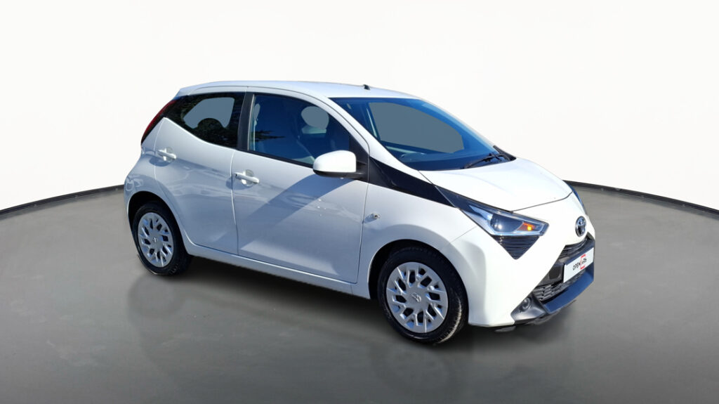 Toyota Aygo x-Play | 1.0l 72hp | 2021