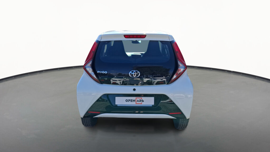 Toyota Aygo x-Play | 1.0l 72hp | 2021