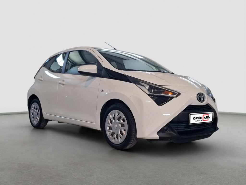 Toyota Aygo x-Play | 1.0I 70hp | 2020
