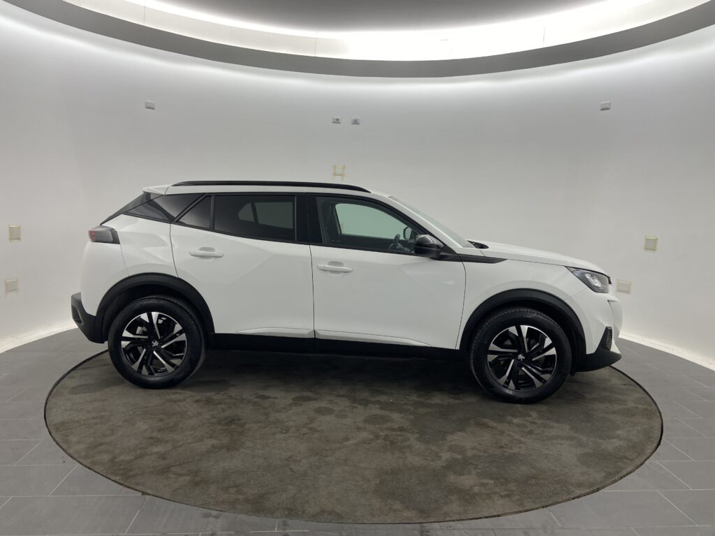 Peugeot 2008 Allure Pack 1.2 (2022)
