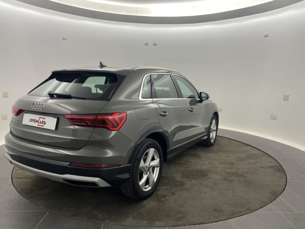 Audi Q3 Business 2.0 150hp (2022)