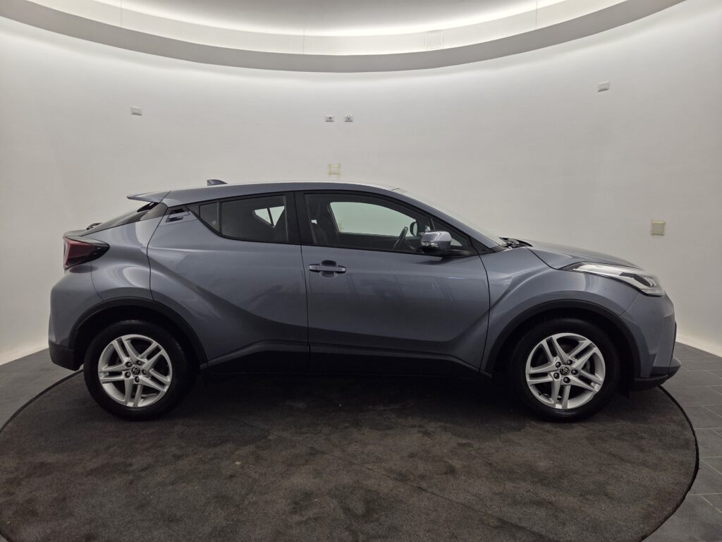 Toyota C-HR Active 1,8 122hp (2022)