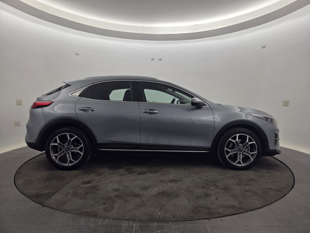 Kia Xceed Business 1.5 160hp (2022)