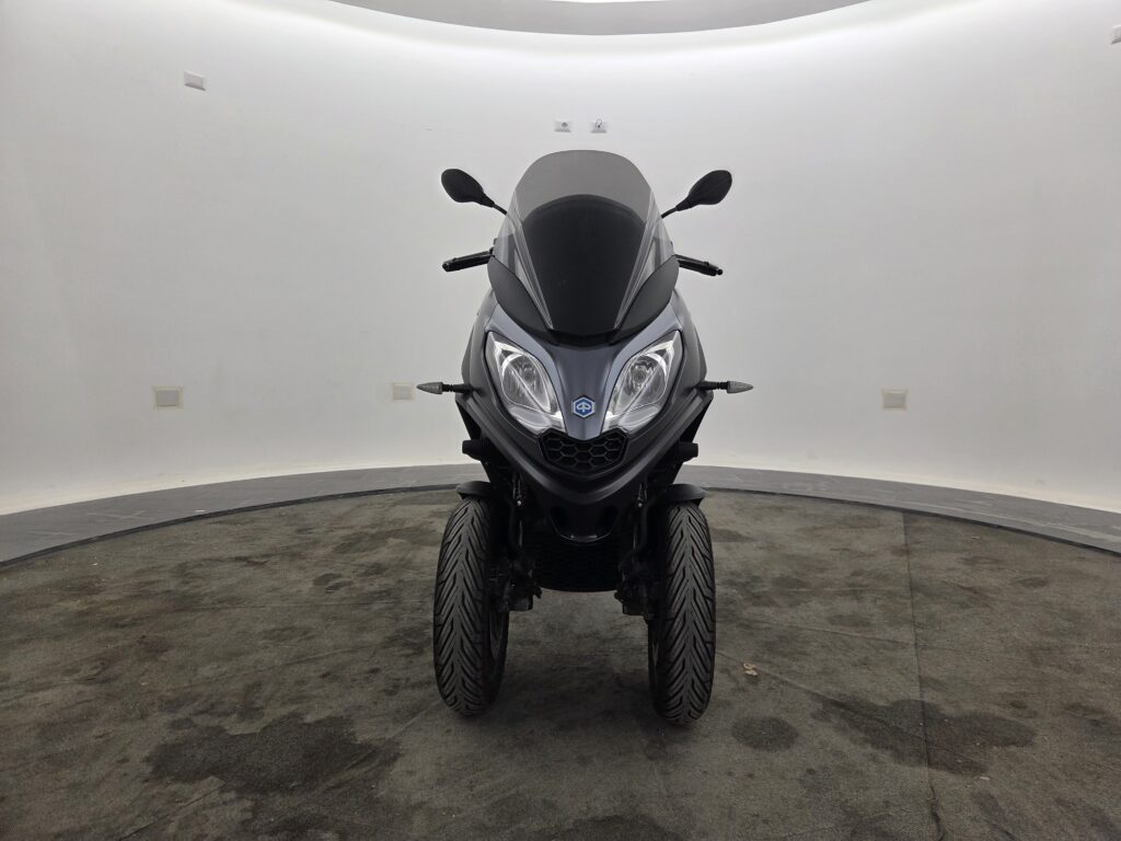 Piaggio MP3 300 26hp (2022)