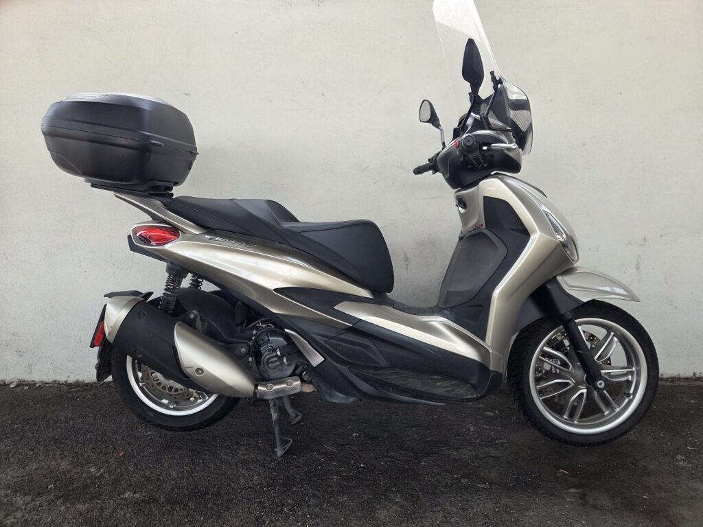 Piaggio Beverly 300 26hp (2022)
